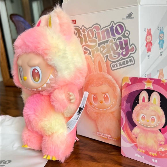 Authentic Pop Mart Big Into Energy Labubu- Loyalty New Unboxed - Picture 4 of 10